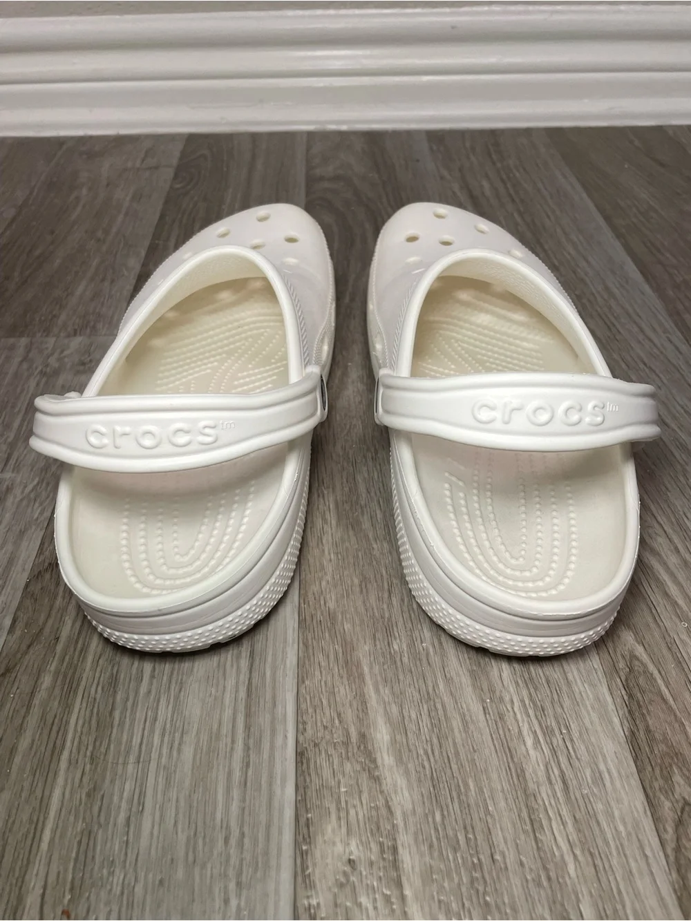 Classic Crocs Unisex Slip‎ on Clogs Adult White Women’s-11 Men’s-9